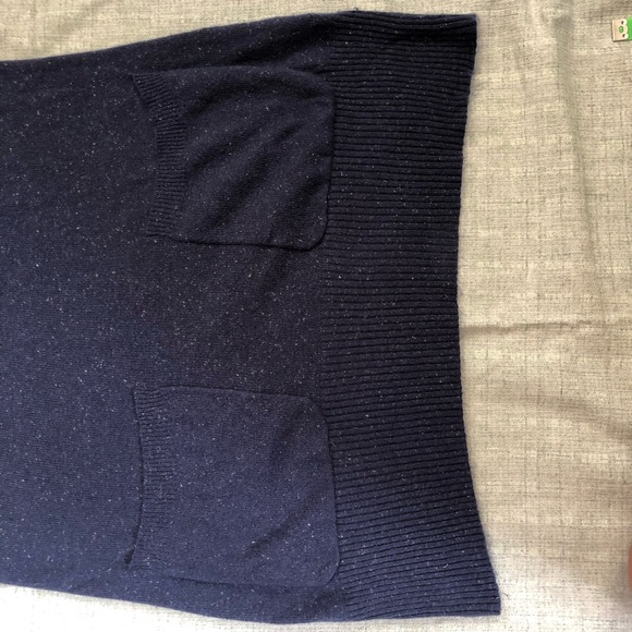 Knit tunic with pockets and small puff sleeve - Picture 6 of 9